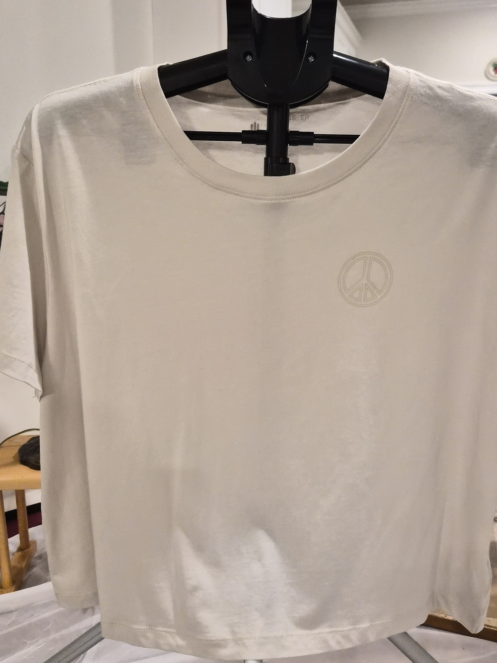 Spiritual Gangster x Peloton Women’s Peace Sign Boxy Crop T-Shirt - Cream